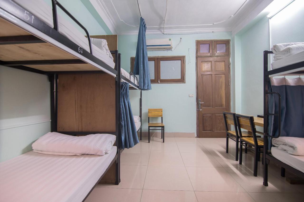 Reddoorz Hostel @ Hang Chieu Street Ανόι Εξωτερικό φωτογραφία